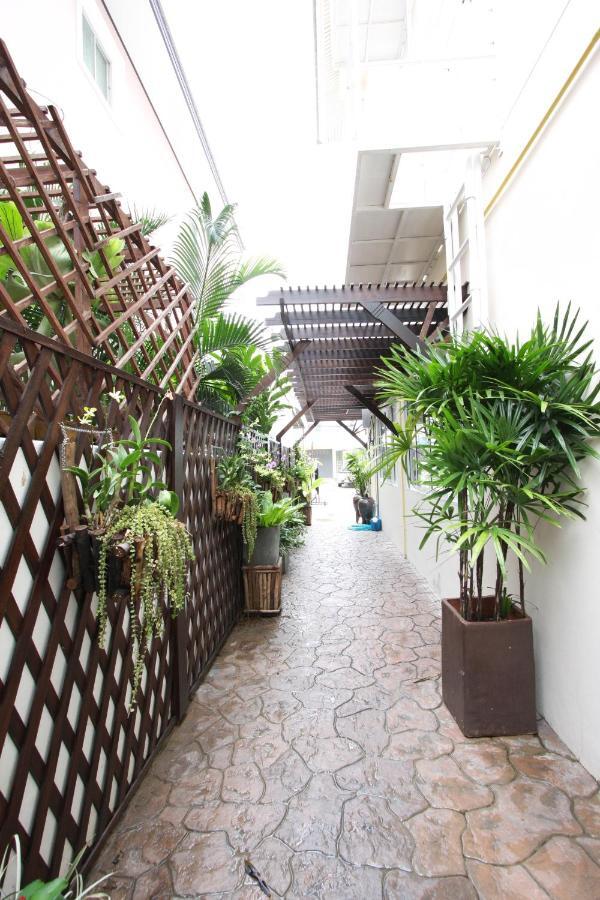 Chaba Place Hua Hin Exterior photo
